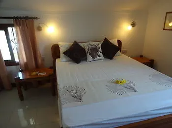 The Drake Seaside Apartment Beau Vallon   Beau Vallon (Mahe)