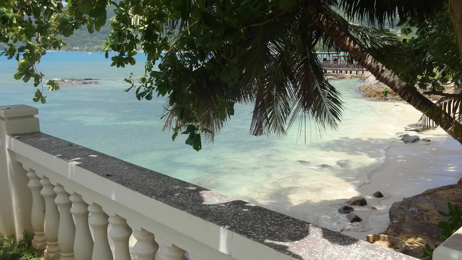 The Drake Seaside Apartment Beau Vallon
